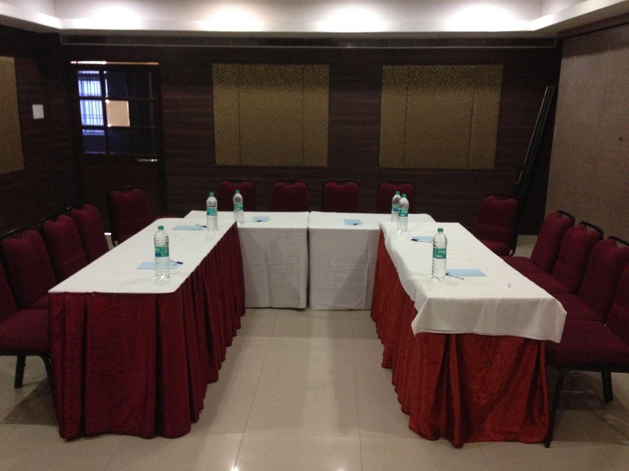 Hotel Thulashi Park Chennai Luaran gambar