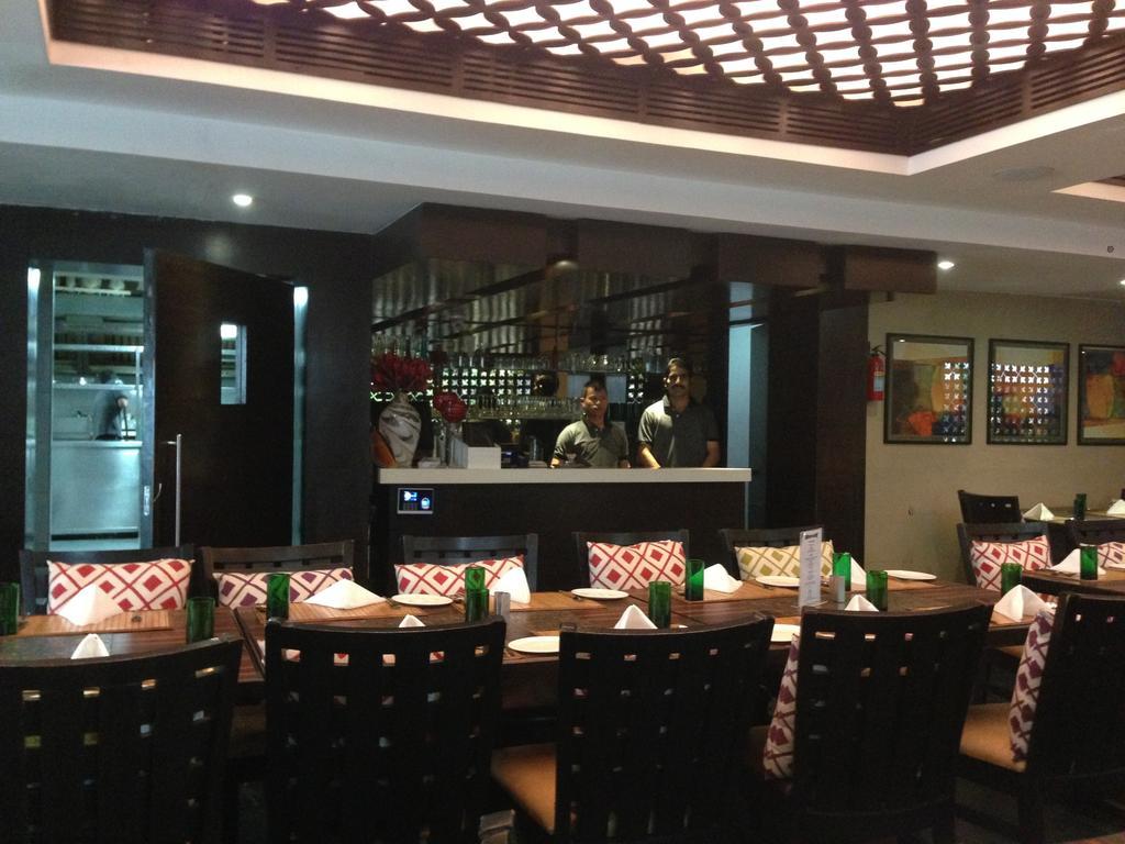 Hotel Thulashi Park Chennai Luaran gambar